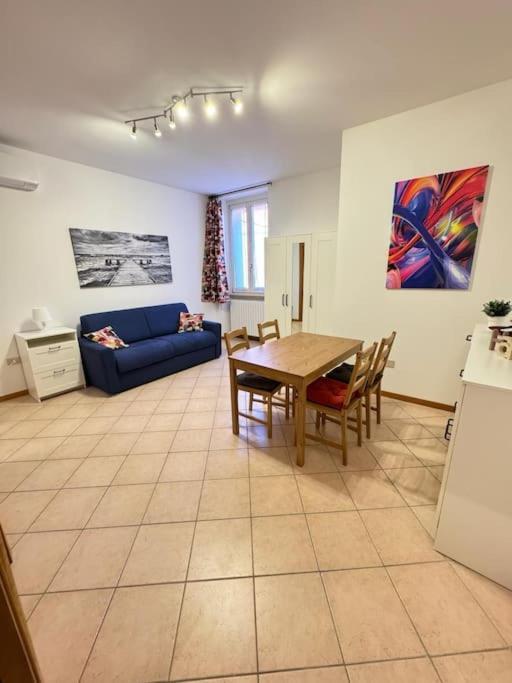 Il Nido Di Silvia A Due Passi Dal Teatro Rossini Apartment Песаро Екстериор снимка